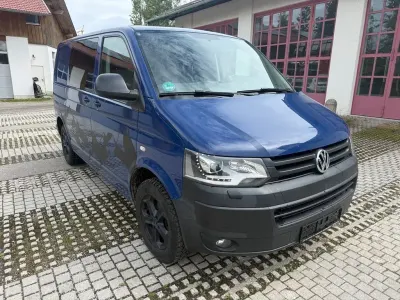 Gebraucht VW Transporter 140 PS (102 kW) 2014 Blau Van