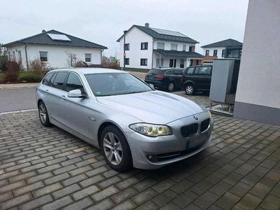 Gebraucht BMW 525 218 PS (160 kW) 2013 Silber Kombi