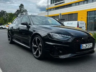 Używany Audi RS4 Sport 450 KM (330 kW) 2021 Czarny Kombi