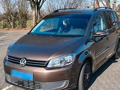 Gebraucht VW Touran 105 PS (77 kW) 2012 Braun Van / Kleinbus