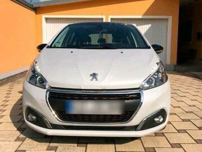 gebraucht Peugeot 208 EZ 02/2017 1,6L TDI 120PS