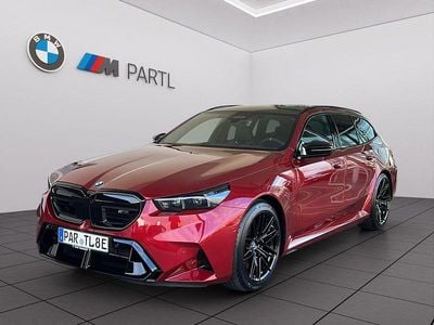 Gebraucht BMW M5 Performance 727 PS (534 kW) 2025 Fire red metallic Kombi