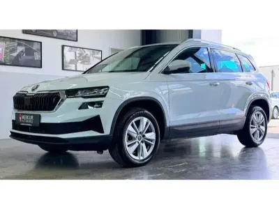 Gebraucht Skoda Karoq Selection 150 PS (110 kW) 2025 Weiß SUV