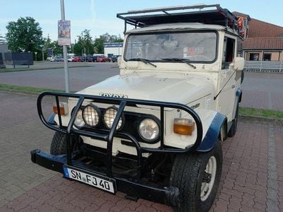 Beige Gebraucht 1979 Toyota Land Cruiser SUV | 19.900 €