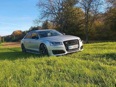 Audi S8 plus