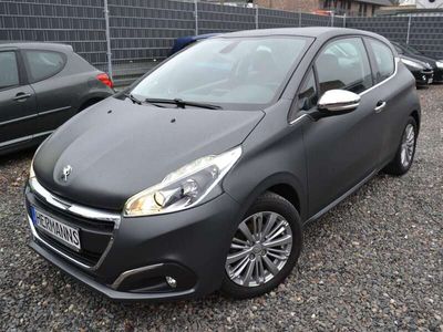 gebraucht Peugeot 208 Allure *1.HAND / NAVIGATIONSSYSTEM*