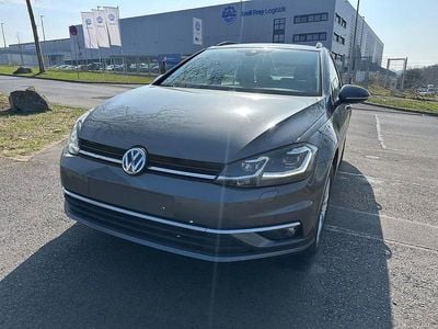 Gebraucht VW Golf VII Comfortline 150 PS (110 kW) 2020 Grau Kombi