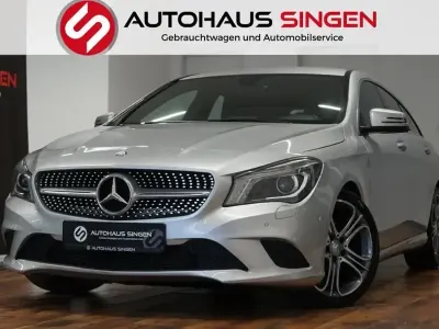 Gebraucht Mercedes CLA220 Urban 177 PS (130 kW) 2015 Polarsilber Limousine