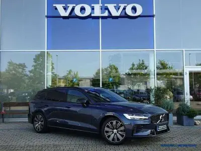 Gebraucht Volvo V60 257 PS (189 kW) 2022 Kombi