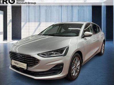 Gebraucht Ford Focus Titanium 125 PS (91 kW) 2023 Silber Limousine
