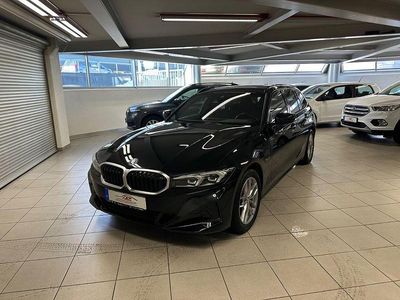 Gebraucht BMW 320e Performance 163 PS (119 kW) 2022 Schwarz Kombi