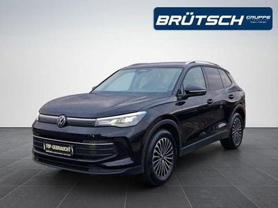 Deep black perleffekt metallic Gebraucht 2025 VW Tiguan Life SUV | 32.480 € (Fairer Preis)