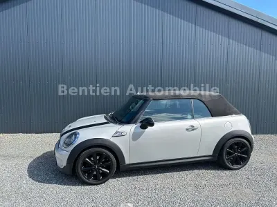 Gebraucht Mini Cooper S Cabriolet 184 PS (135 kW) 2012 Silber Cabrio