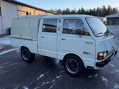 Weiß Gebraucht 1985 Toyota HiAce Limousine | 11.500 €