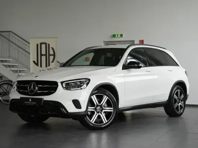 Gebraucht Mercedes GLC300 245 PS (180 kW) 2021 Polarweiss SUV
