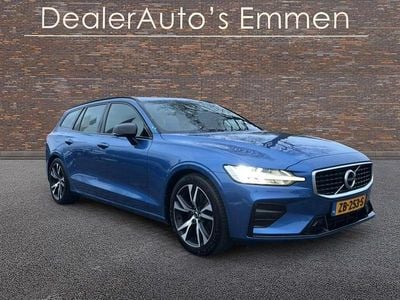 Second-hand Volvo V60 R-Design 250 CP (183 kW) 2019 Albastru Break