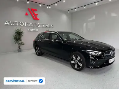 Gebraucht Mercedes C300e 204 PS (150 kW) 2023 Schwarz/baltic black Kombi