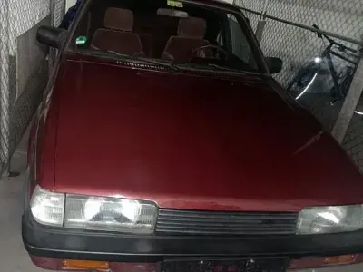 Gebraucht Mazda 626 101 PS (74 kW) 1985 Rot Limousine