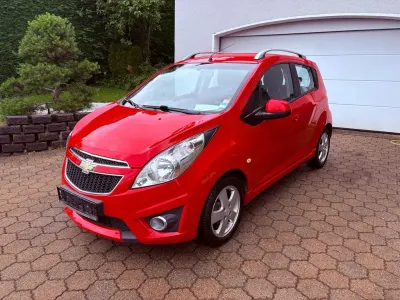 Gebraucht Chevrolet Spark LT 82 PS (60 kW) 2012 Rot Kleinwagen