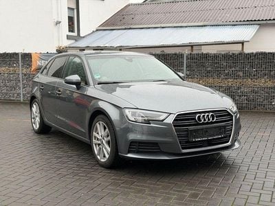 Grau Gebraucht 2019 Audi A3 Sport Limousine | 14.999 € (Guter Preis)