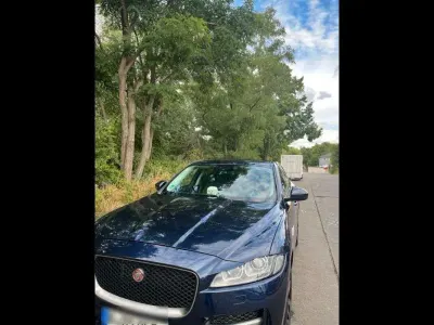 Gebraucht Jaguar F-Pace R-Sport 300 PS (220 kW) 2016 Blau SUV