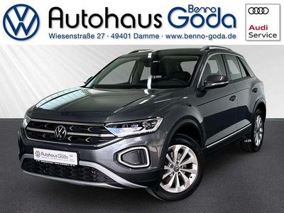 Second-hand VW T-Roc Style 150 CP (110 kW) 2023 Gri SUV