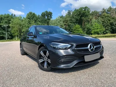 Gebraucht Mercedes C220 200 PS (147 kW) 2023 Grau Limousine