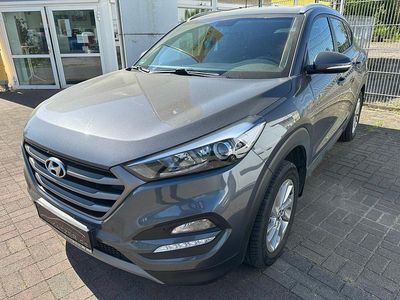 Gebraucht Hyundai Tucson 132 PS (97 kW) 2017 Grau SUV