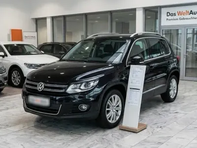 Gebraucht VW Tiguan Sportline 125 PS (91 kW) 2015 Schwarz SUV