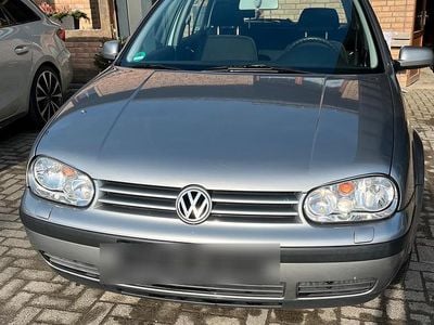 Silber Gebraucht 2003 VW Golf IV Edition Kleinwagen | 2.250 € (Fairer Preis)