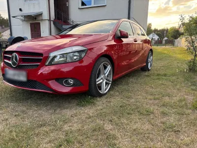 Gebraucht Mercedes A200 156 PS (114 kW) 2014 Schwarz Kleinwagen
