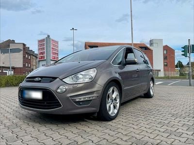 Gebraucht Ford S-MAX Titanium 200 PS (147 kW) 2012 Braun Van / Kleinbus