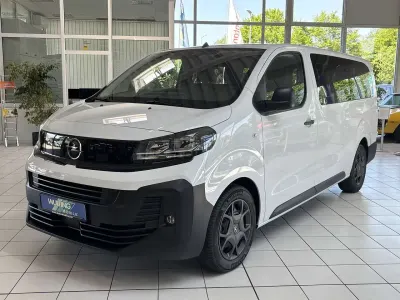 Neu Opel Vivaro-e Combi 179 PS (131 kW) 2026 Weiã Van / Kleinbus
