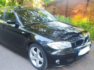 Gebraucht BMW 118 129 PS (94 kW) 2005 Schwarz Kleinwagen