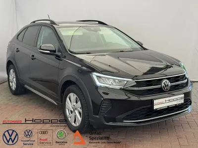 Gebraucht VW Taigo Life 95 PS (69 kW) 2022 Deep black perleffekt SUV