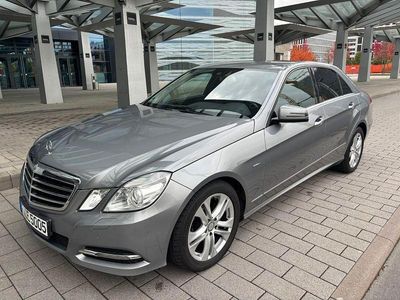 Gebraucht Mercedes E220 Avantgarde 170 PS (125 kW) 2011 Grau Limousine