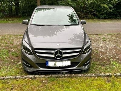 Mercedes B180