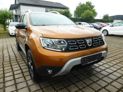 Gebraucht Dacia Duster Celebration 101 PS (74 kW) 2020 Braun SUV