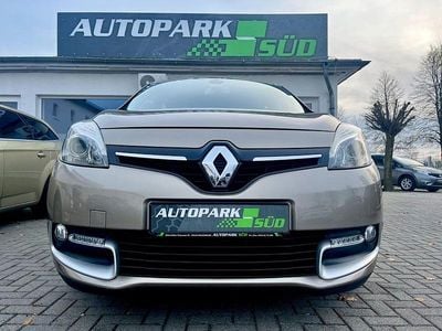 Grau Gebraucht 2014 Renault Scénic III Initiale Paris Van / Kleinbus | 6.590 € (Fairer Preis)