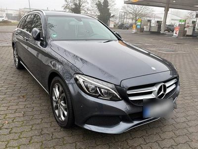Gebraucht Mercedes C180 156 PS (114 kW) 2015 Grau Kombi