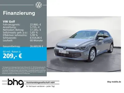 Gebraucht VW Golf VIII Life 116 PS (85 kW) 2025 Grau Limousine