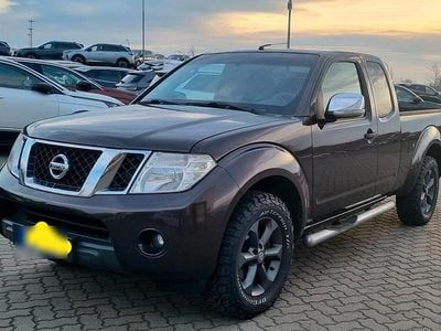 Gebraucht Nissan Navara 190 PS (139 kW) 2010 Braun Pickup