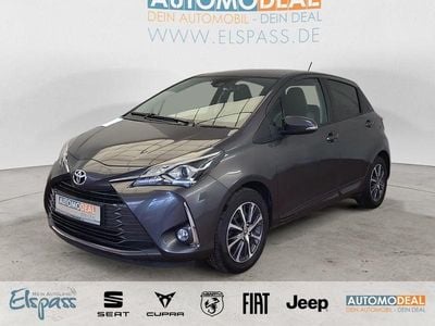 Gebraucht Toyota Yaris Club 111 PS (81 kW) 2019 Grau Kleinwagen