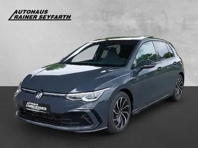 Gebraucht VW Golf VIII R-line 131 PS (96 kW) 2023 Grau Limousine