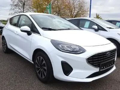 Gebraucht Ford Fiesta Titanium 75 PS (55 kW) 2023 Frostweiß Kleinwagen