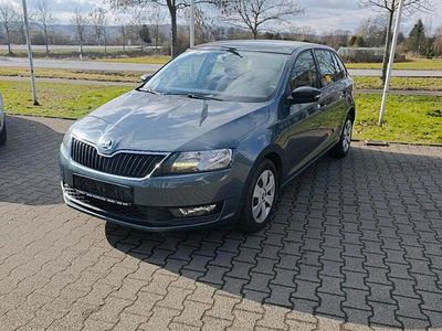Gebraucht Skoda Rapid Ambition 125 PS (91 kW) 2018 Grau Kleinwagen