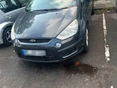 Gebraucht Ford S-MAX Titanium 140 PS (102 kW) 2009 Van / Kleinbus
