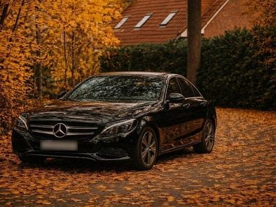 Gebraucht Mercedes C180 156 PS (114 kW) 2020 Schwarz Limousine