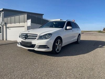 Gebraucht Mercedes C180 Avantgarde 156 PS (114 kW) 2012 Weiß Kombi