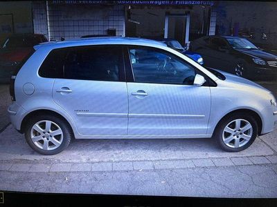 Grau Gebraucht 2008 VW Polo Comfortline Limousine | 5.200 € (Teuer)